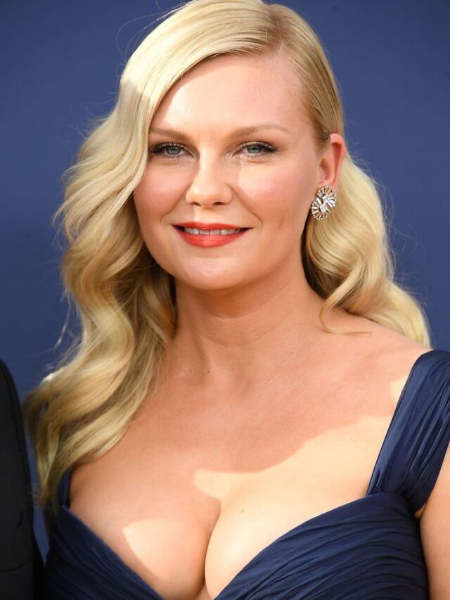 KIRSTEN DUNST E SEU ESTILO NO RED CARPET