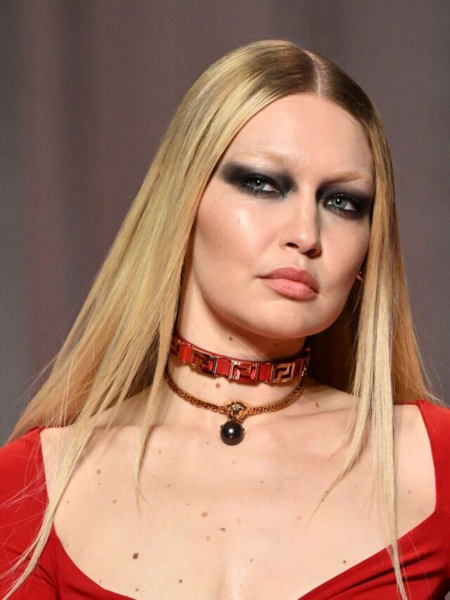 TENDÊNCIAS APRESENTADAS NO ÚLTIMO DESFILE DA VERSACE